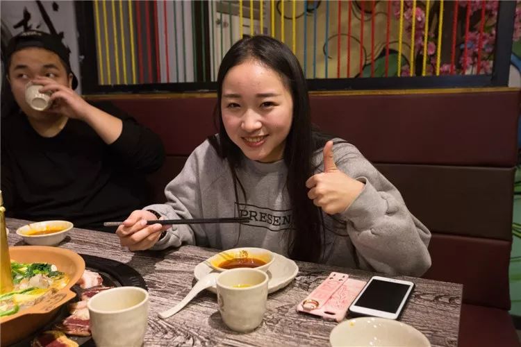 烧烤火锅一体无烟锅,烧烤火锅一体锅美食