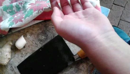 “这是我家，我想怎么样就怎么样，你爱待不待，不待就滚”