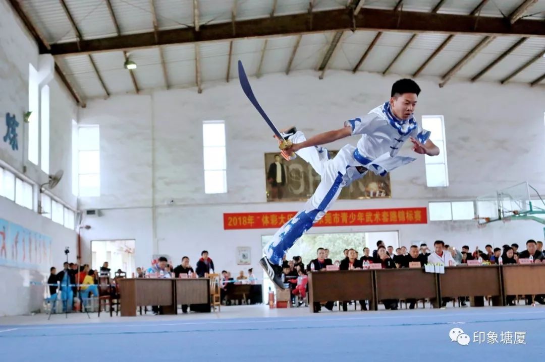 足球最佳射手，武术套路夺冠！塘厦这些少年太棒了！