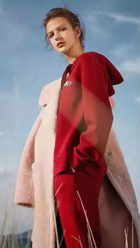 倒计时36小时！振华诚成购物中心2周年庆来啦！满1000送200，抽iphone，抽金条，超多福利等你拿！