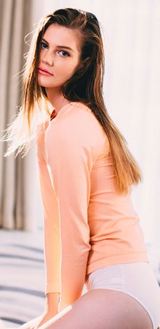 刘嘉玲用的是什么塑身内衣,刘嘉玲穿什么背心