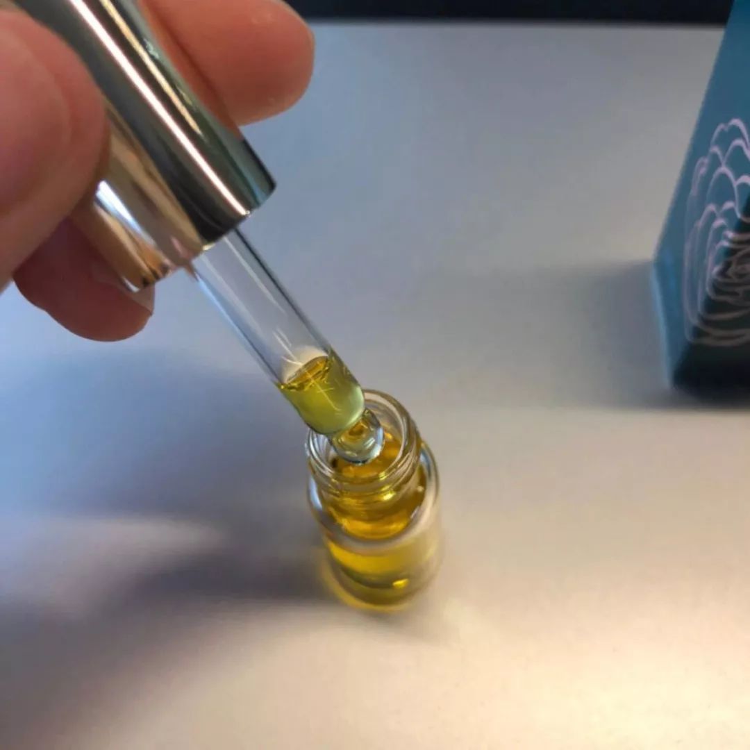 紧致滋润脸部精油,滋润保湿好吸收面部精油