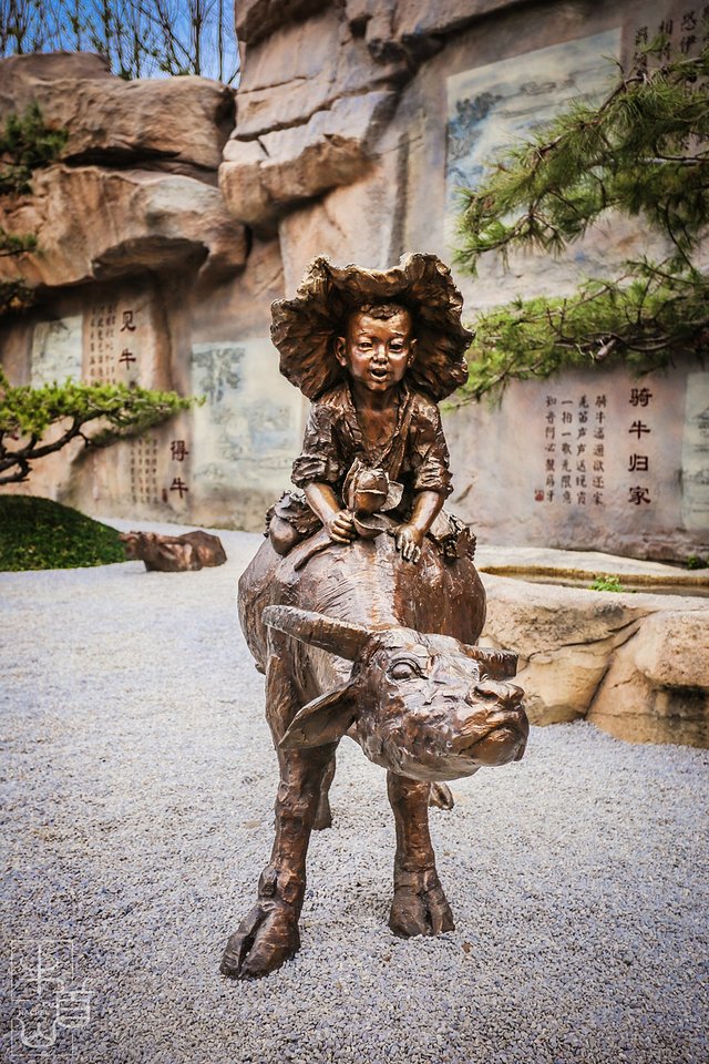 牛首山佛顶宫与古鸡鸣寺,带您朝拜南京牛首山佛顶宫