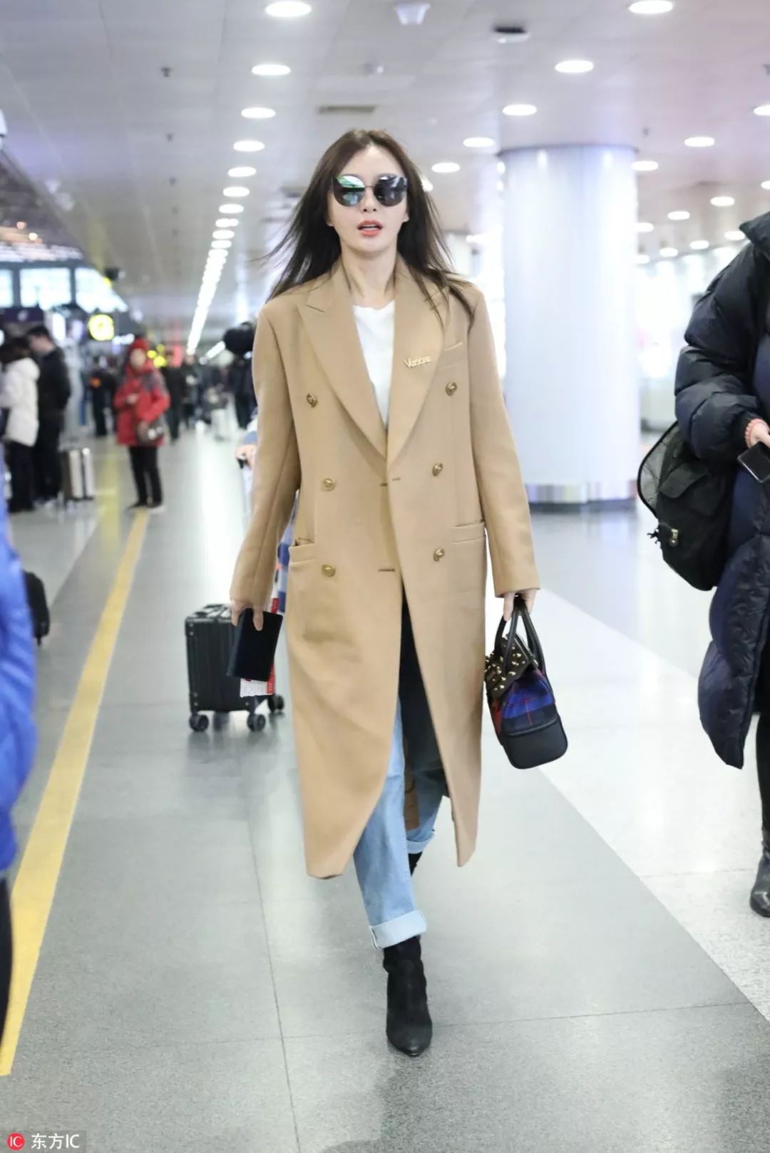 一穿羽绒服就出汗怎么办,一穿羽绒服就很丑