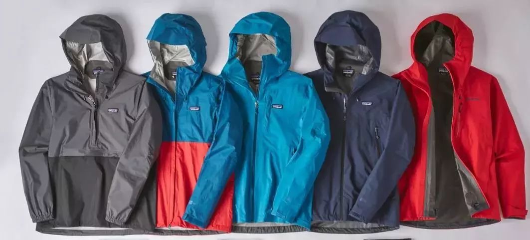 年会没有晚礼服怎么穿,出席年会如何穿着更受欢迎