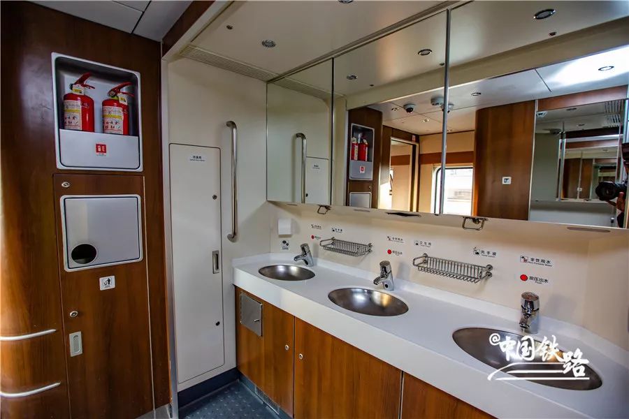 兰新高铁最新票价,兰渝铁路通车后票价及发车时间