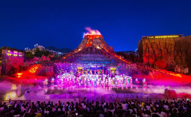 春节横店影视城门票价格表,横店影视城春节免费游玩