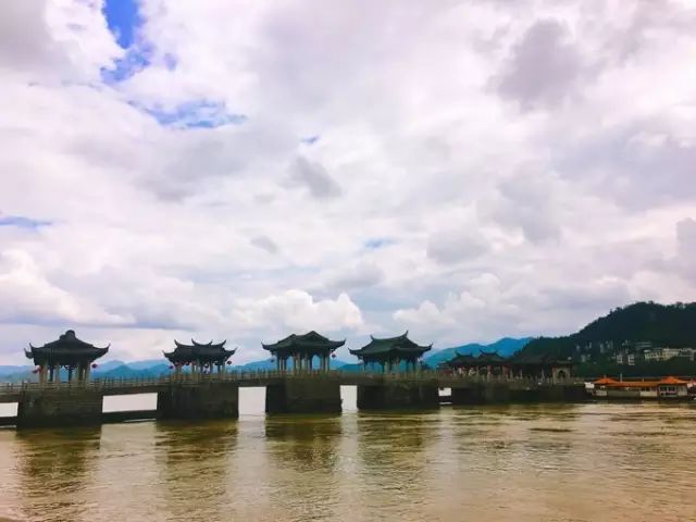 住五星级酒店吃饭免费吗,潮汕温泉住宿攻略