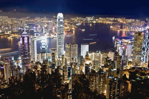 就在刚刚，传来一份近千万西安人的年度总结，内容过于真实……