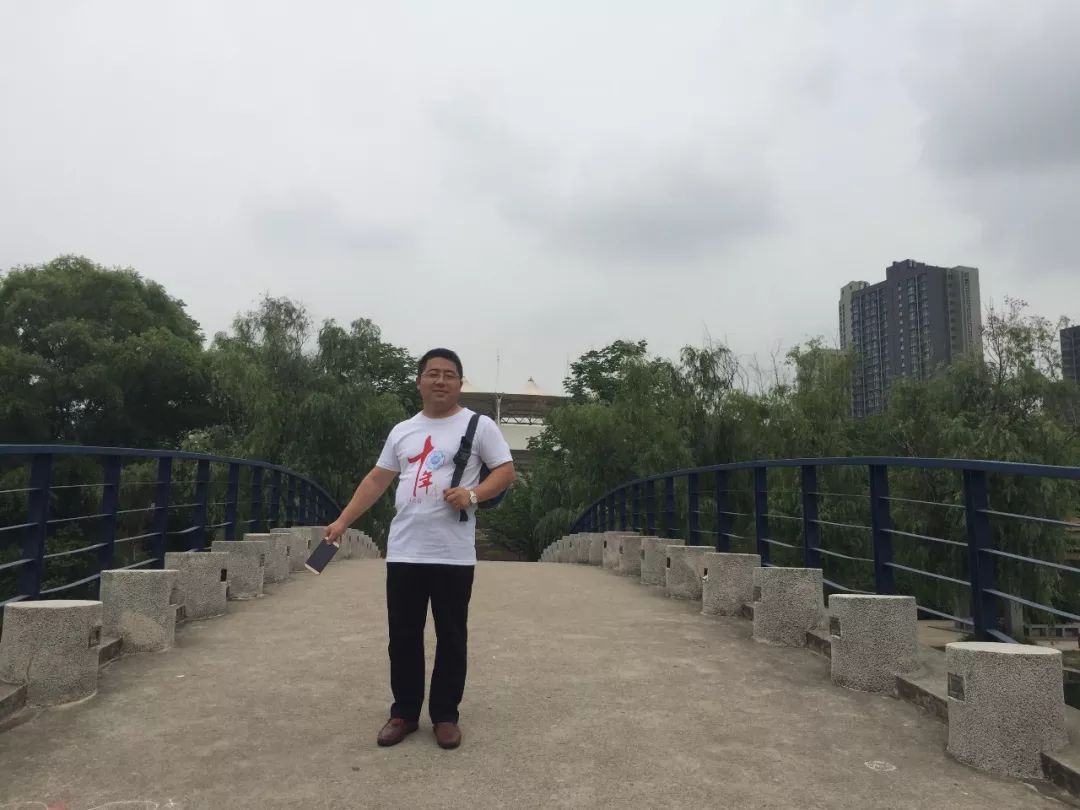 港珠澳大桥工程建设中的河海校友｜精雕细琢海底绣花—记中交广州航道局有限公司港珠澳大桥岛隧工程第IV工区项目*党**支部书记朱淋淋