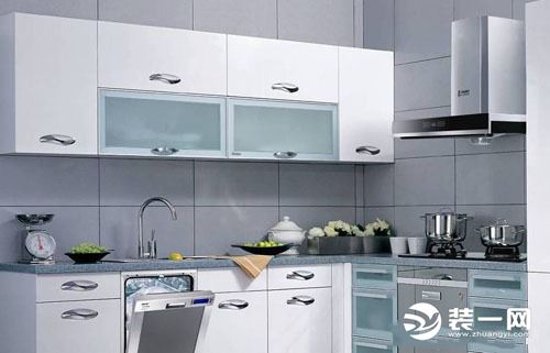 厨房三件套买什么牌子最划算,厨房三件套哪个型号比较好