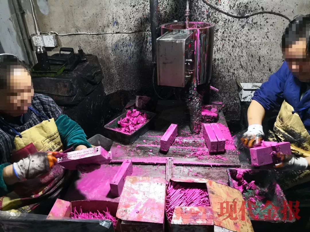 这些“正品代购”，成本不到一元！来看看它们的生产作坊……