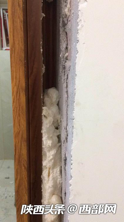 商贩偷梁换柱被顾客当场发现,消费者故意买门要求赔偿