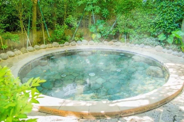 湛江蓝月亮火山温泉,湛江天冷泡温泉最好的地方