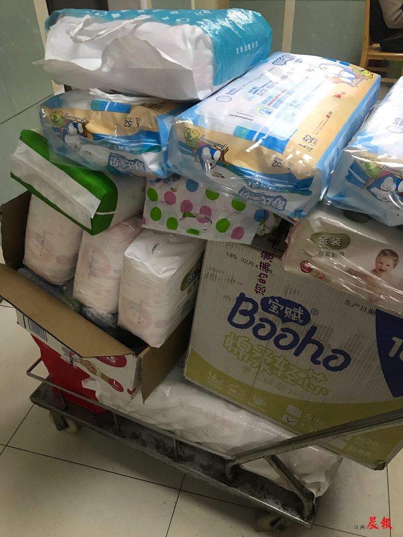 南昌警方营救缅甸男子,江西南昌被遗弃女婴正在医院救治