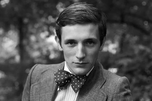 全世界的女人欠这个男人一个人情