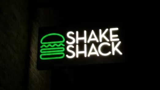 纽约神级汉堡在上海排队,纽约神级汉堡