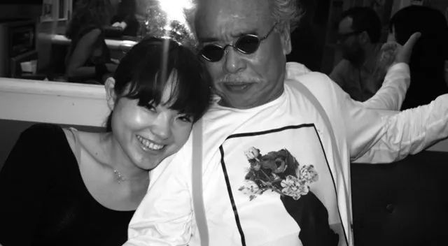 荒木经惟镜头里的许晴,许晴快50岁了日常生活照还这么美