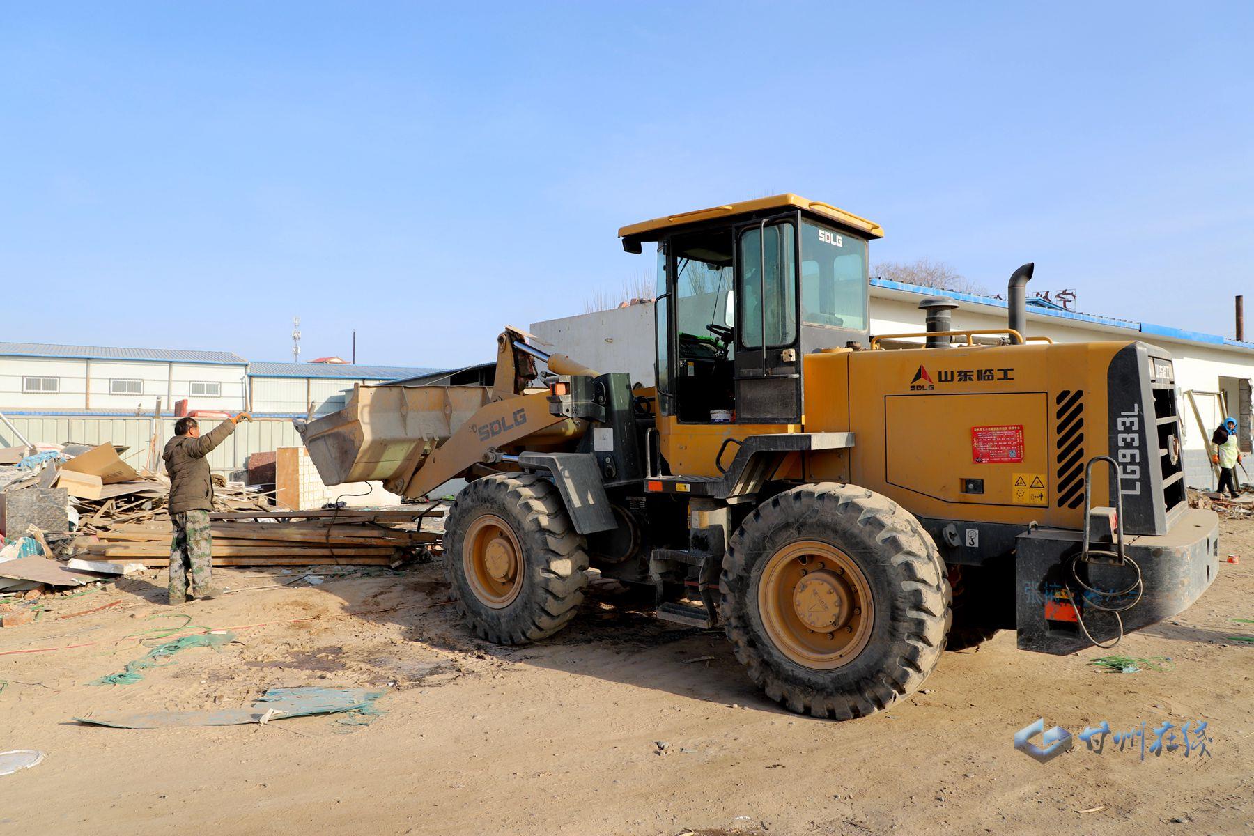 广东怀集梁村拆除违建视频,乡镇有没有资格拆除违建大棚