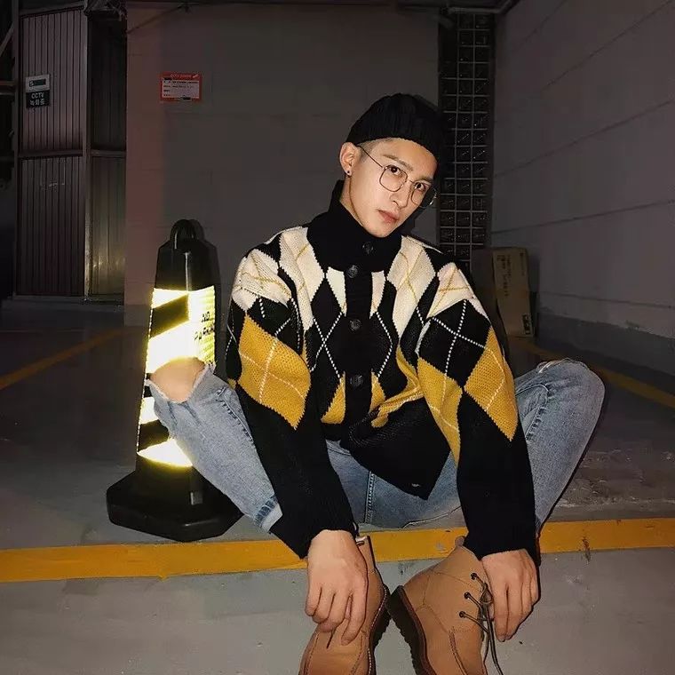 我和男朋友的服装对比,与闺蜜男朋友穿情侣装