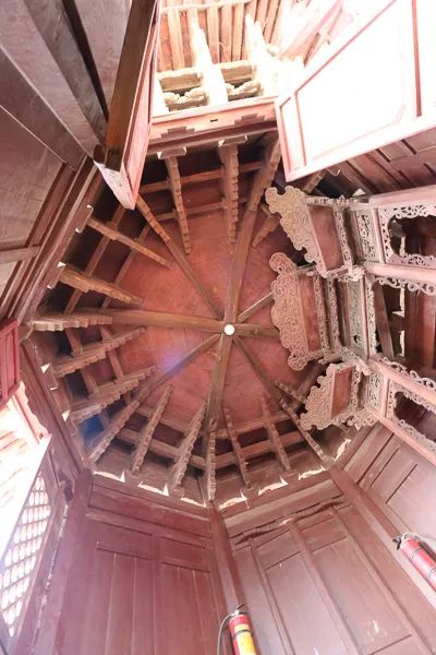 「人文宾川」铜钟矗立五百年，古楼依在述沧桑！