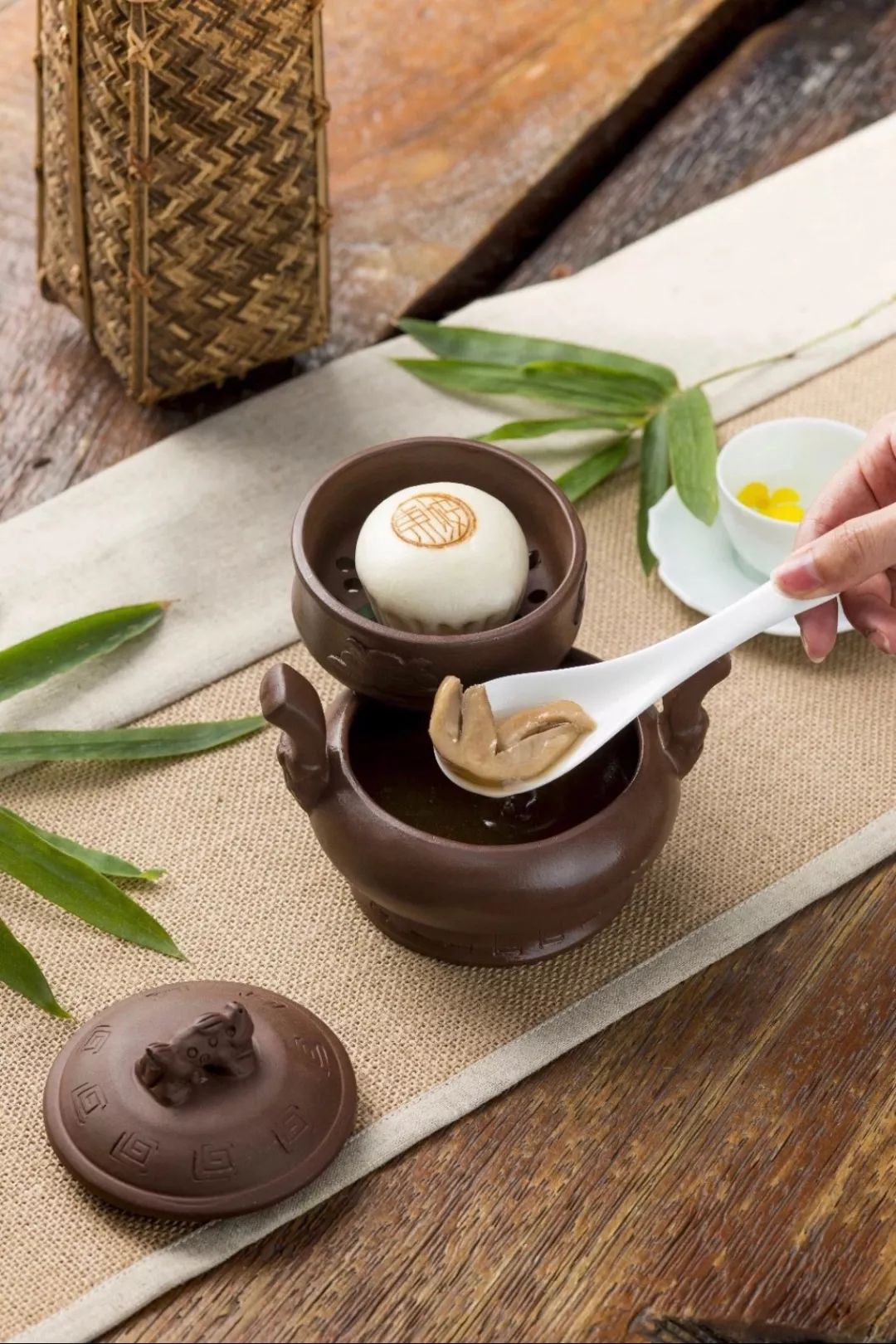 春节礼包第3弹！红公馆+云几+六朝松1900元霸王餐！