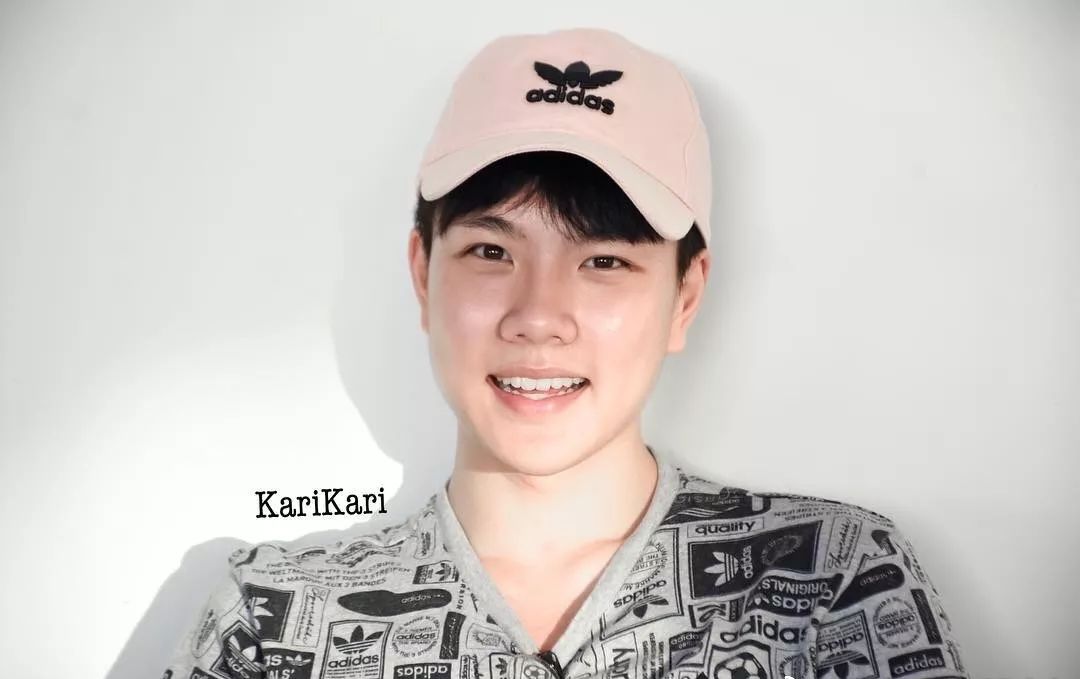 kris涓枃鍙戣█,kris绗竴娆¤繘鍩庡崠涓滆タ