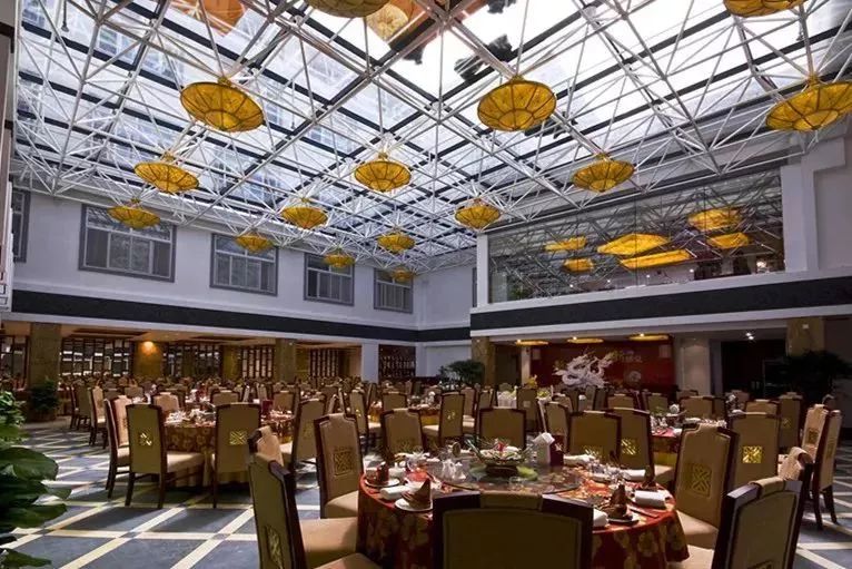 黄山正月游玩,黄山人游黄山免费票难抢吗