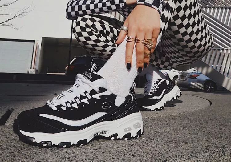 英国快时尚每天有400人失业；巴黎警方抓获代购团伙；安踏拟收购的始祖鸟母公司去年收入近27亿欧元