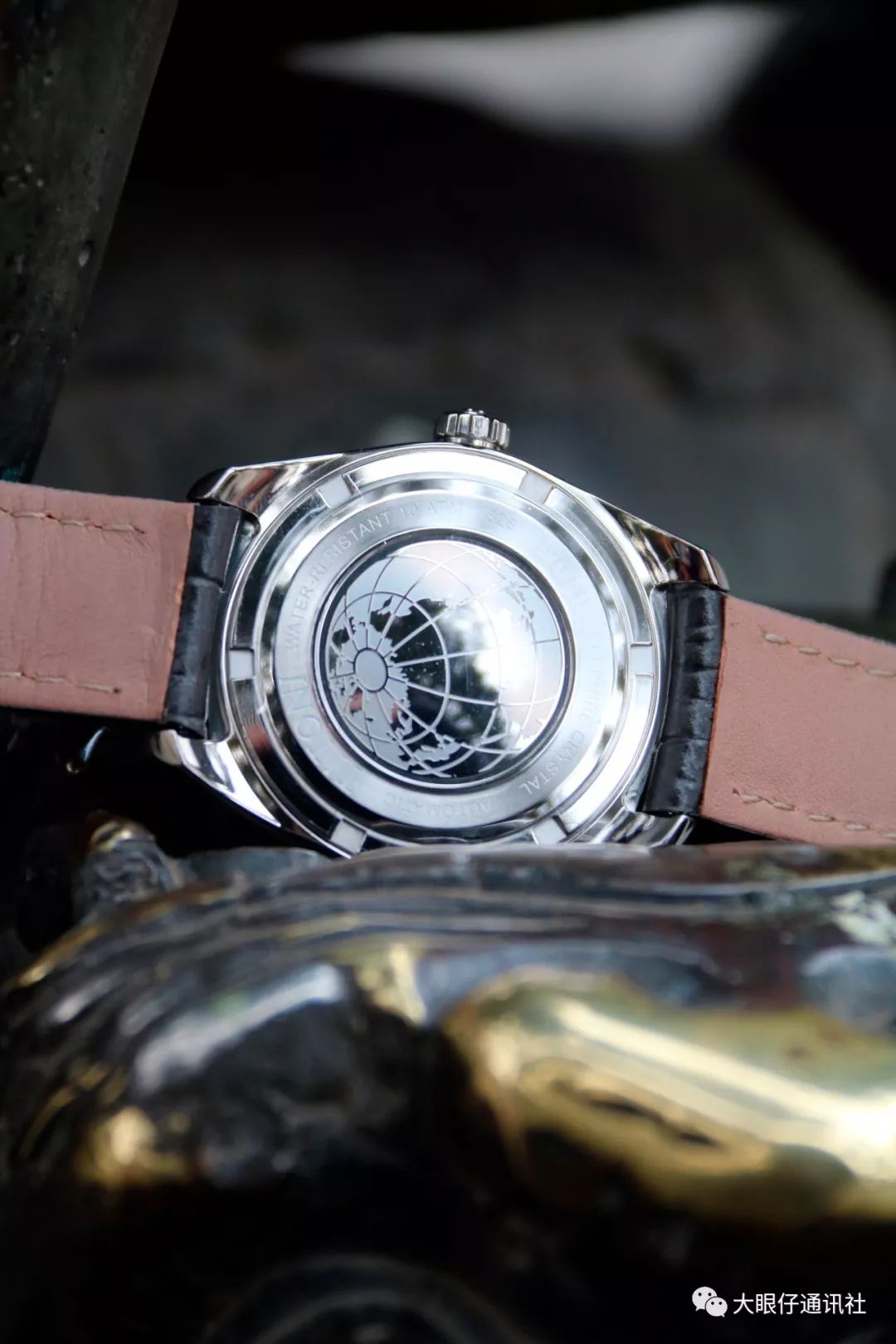 手指尖上的宇宙,手指间的宇宙