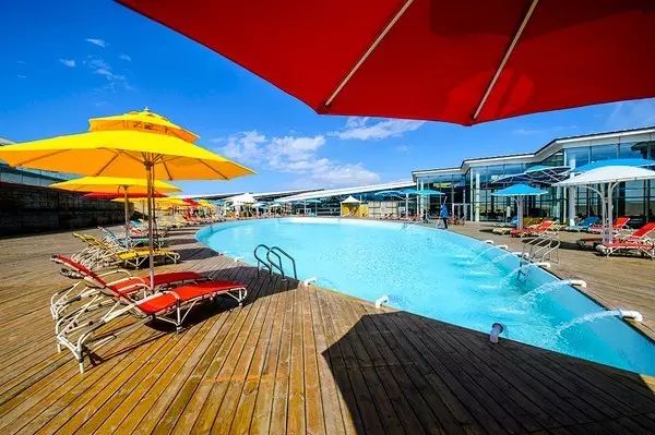 刷新你的世界观！国内最受欢迎的顶级野奢酒店，美到极点奢华到极致！享受质感生活，选这儿准没错！