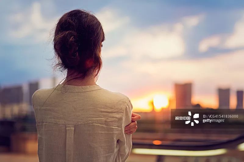 被“它”折磨的女性越来越多!医生看到她子宫里的东西——彻底惊呆了!