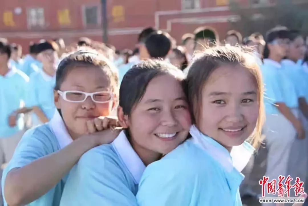 青年支教老师视频,阿勒泰支教老师长文刷屏朋友圈