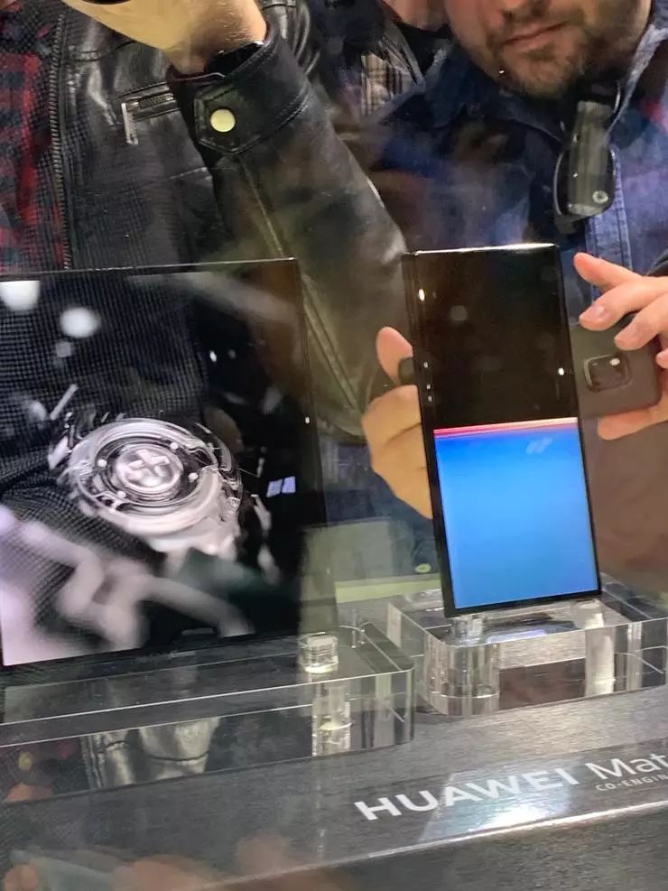 华为最新折叠屏手机matex2s,华为折叠屏matex5g版