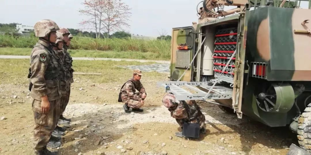 专业训练多久能做引体向上,专业训练一个月