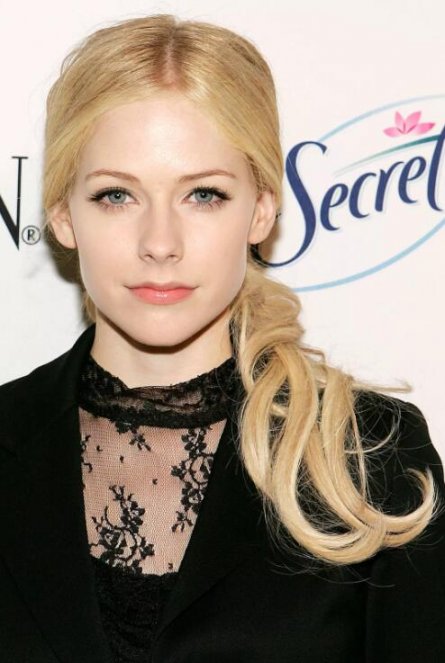 AvrilLavigne——《Girlfriend》花路千万条，健康第一条