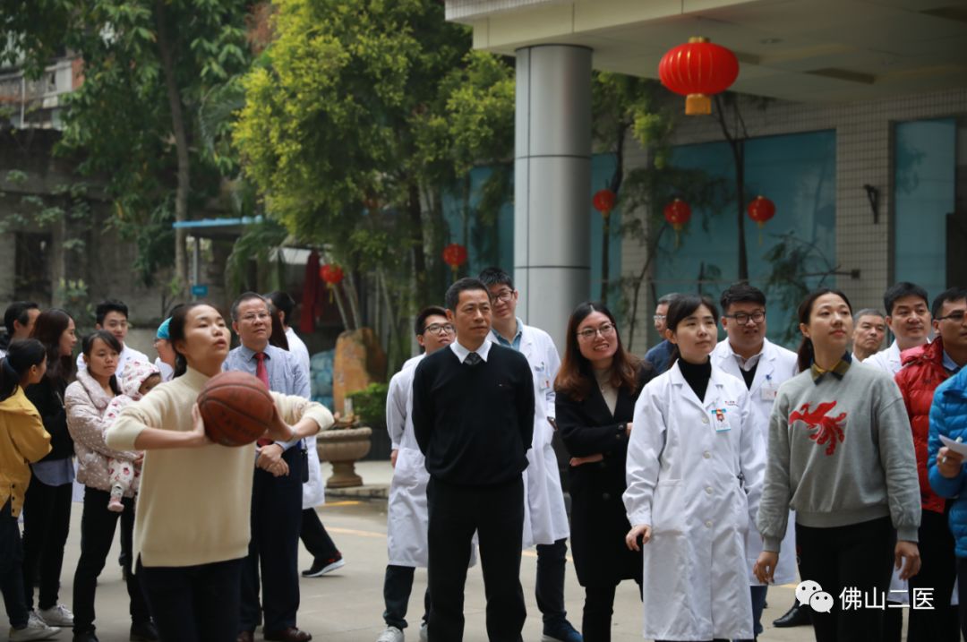 医务人员真会玩，快看，这里有一群灌篮高手！