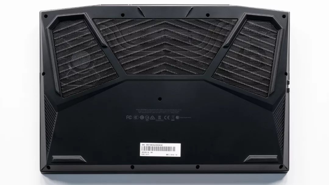 良心的中端游戏本,聊聊最近很火的两款游戏本