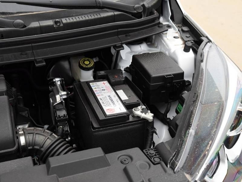 长安欧尚A600简约型体验经济家用MPV