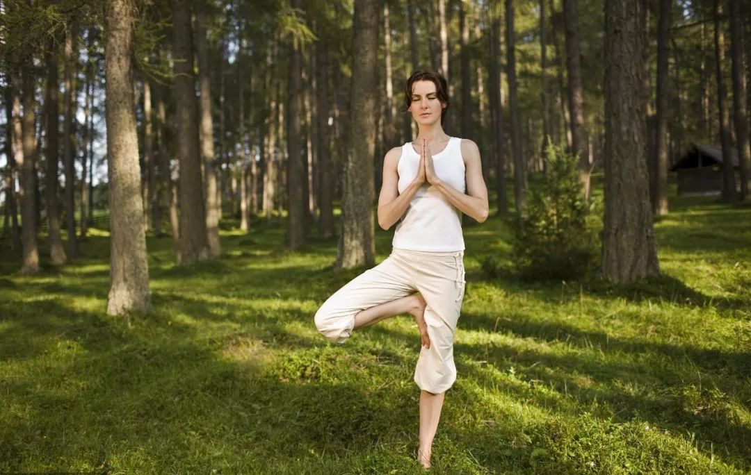 【健康】按摩不丰胸！阴天要防晒！88条送给女性的健康建议