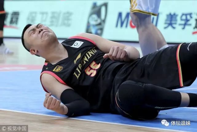 武磊单场踢失4单刀完整版,武磊错失绝平完整视频