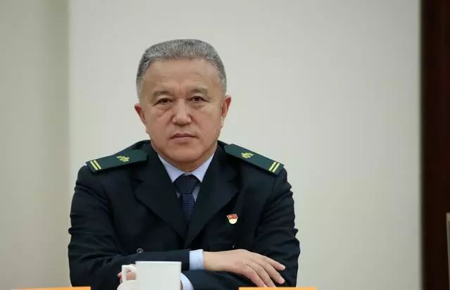 【苏邮观*会两**】何健忠:为收一封邮件雪地步行7小时