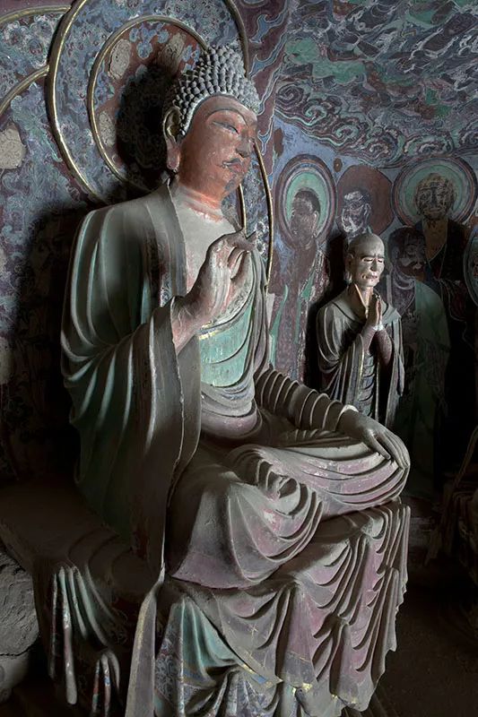 比斯坦因更残酷的*物文**盗贼-华尔纳