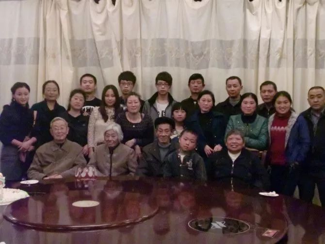 你的全家福上榜了吗？第二期周冠军等你来pick哦→