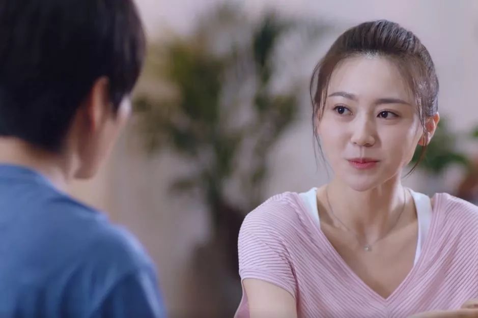 穿59块Zara就能捞到高富帅我竟然被这个拜金女圈粉了！