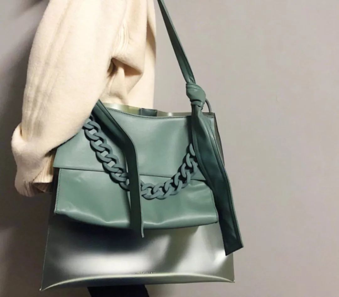 小ck包包追光春款,小ck春夏经典包包