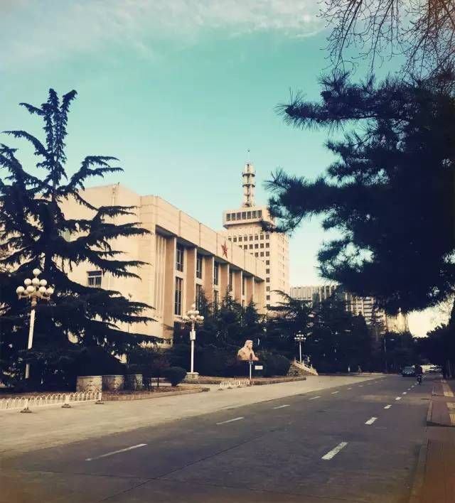 北京脏摊麻辣烫小吃,北京脏摊卤煮