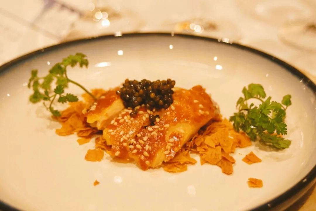 一向以“好吃”出名的凯悦,这次带我把人间三月的春天都吃进了嘴里