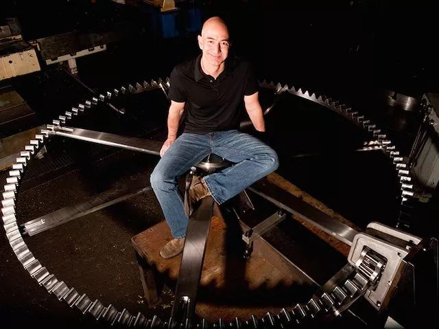 懂得让自己开心的男人，往往能挣钱又有趣｜基本款玩具