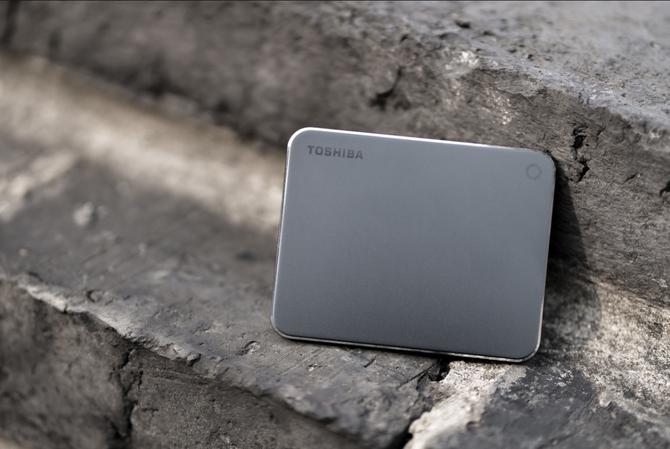 东芝r200固态硬盘,速度与安全兼得